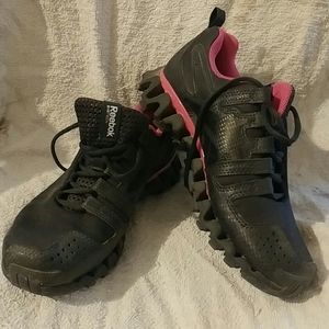 Sport shoes